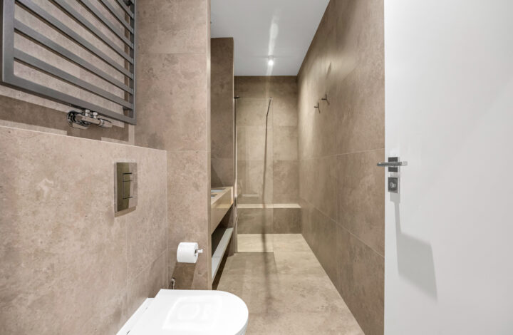 Люксовий просторий апартамент в оренду!