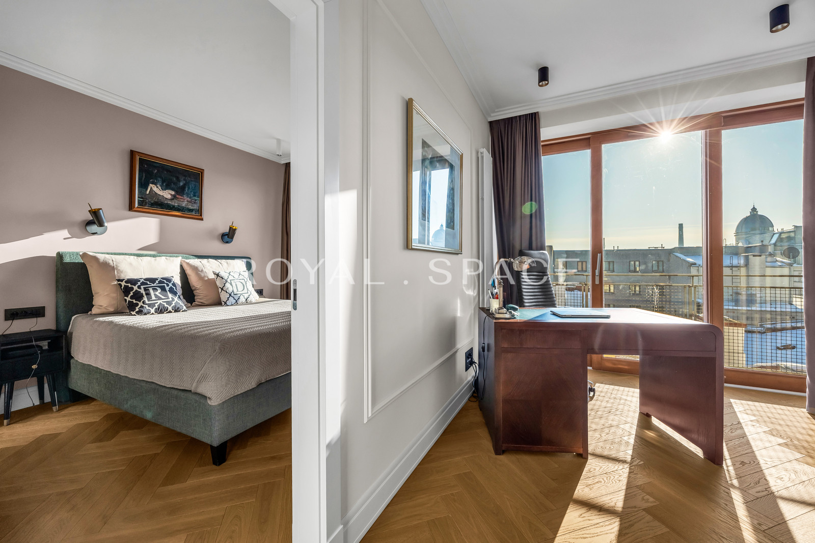 Верхний этаж отеля Emilii Plater с потрясающим видом!