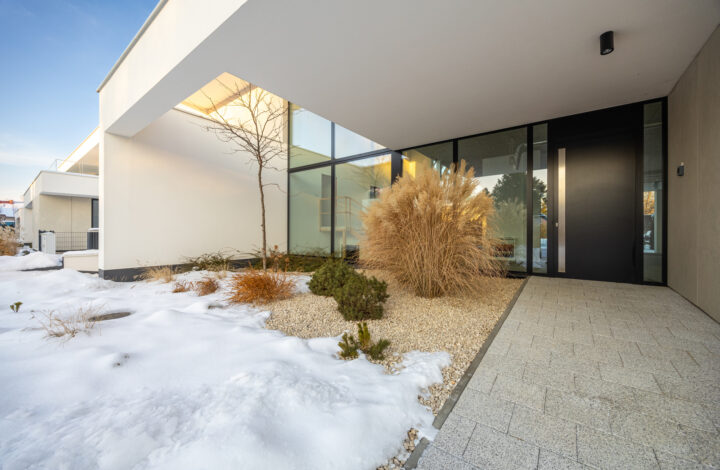 Prestiżowa willa na zamkniętym osiedlu | Bielawa