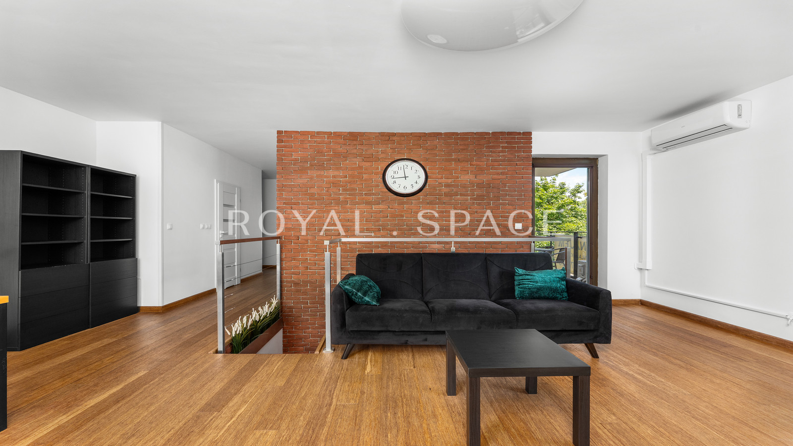 Дворівневі апартаменти в серці Starego Podgórza