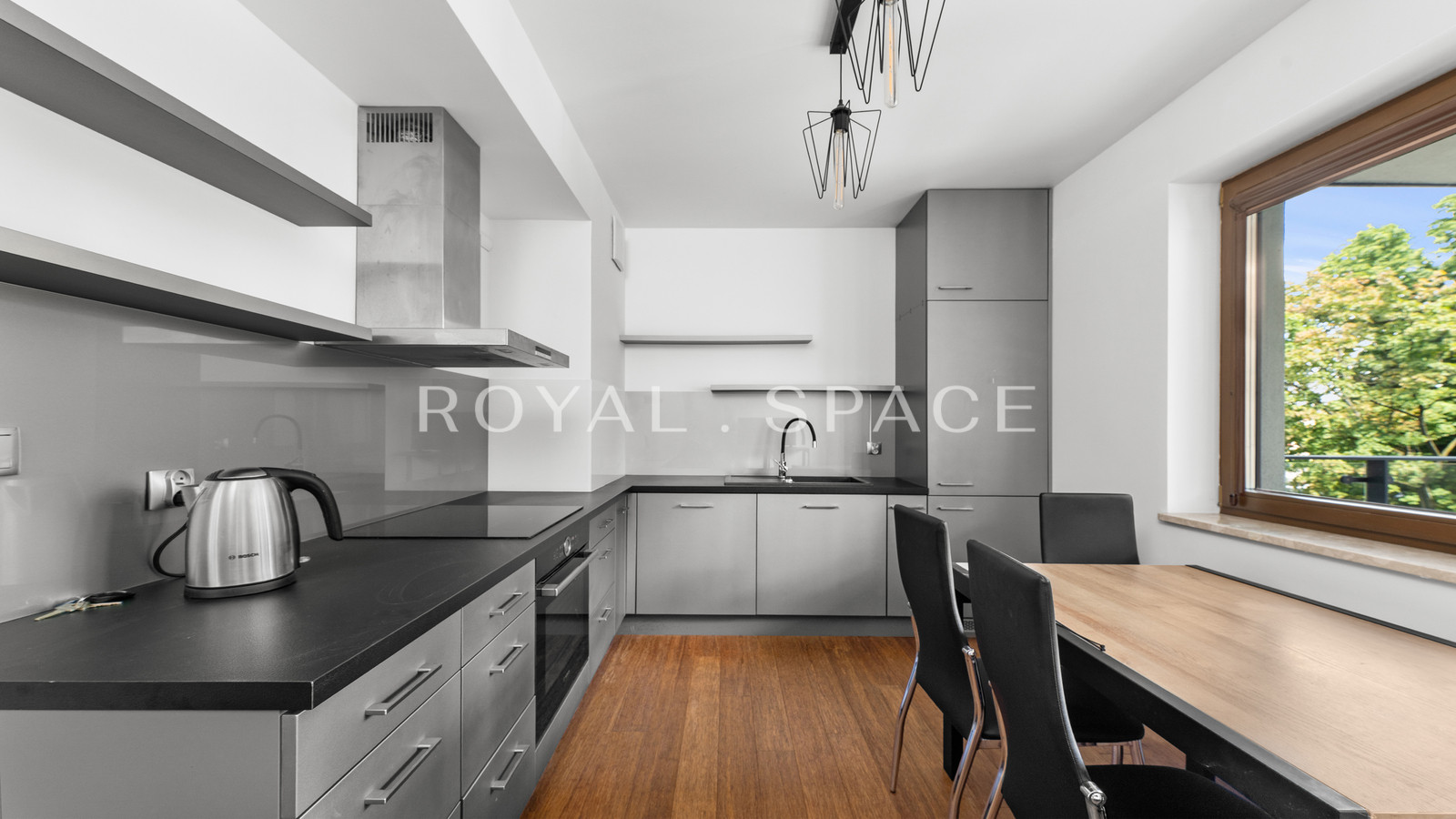 Дворівневі апартаменти в серці Starego Podgórza