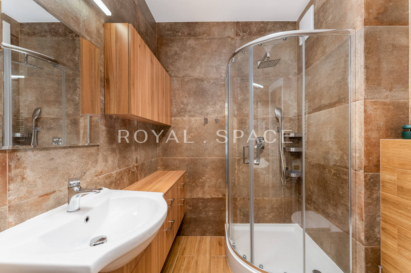 Дворівневі апартаменти в серці Starego Podgórza