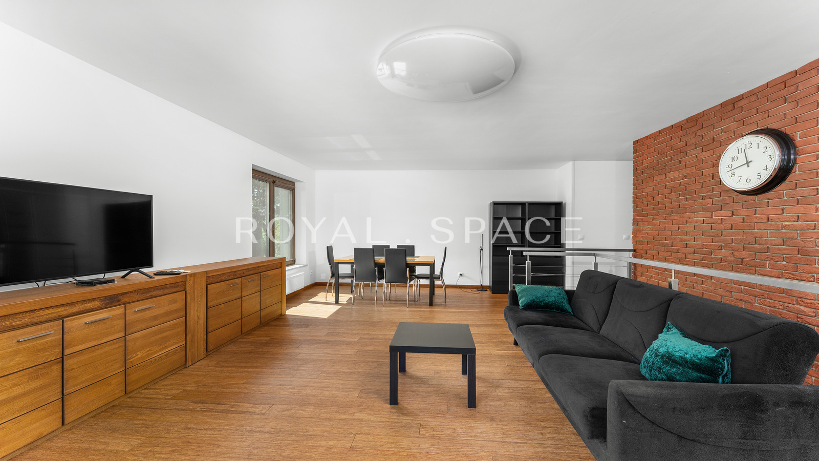 Дворівневі апартаменти в серці Starego Podgórza