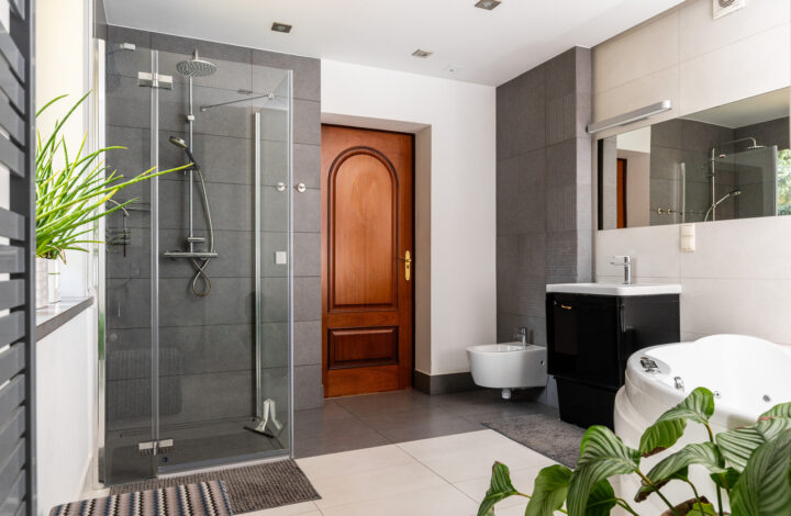 Затишний будинок з терасою та басейном!