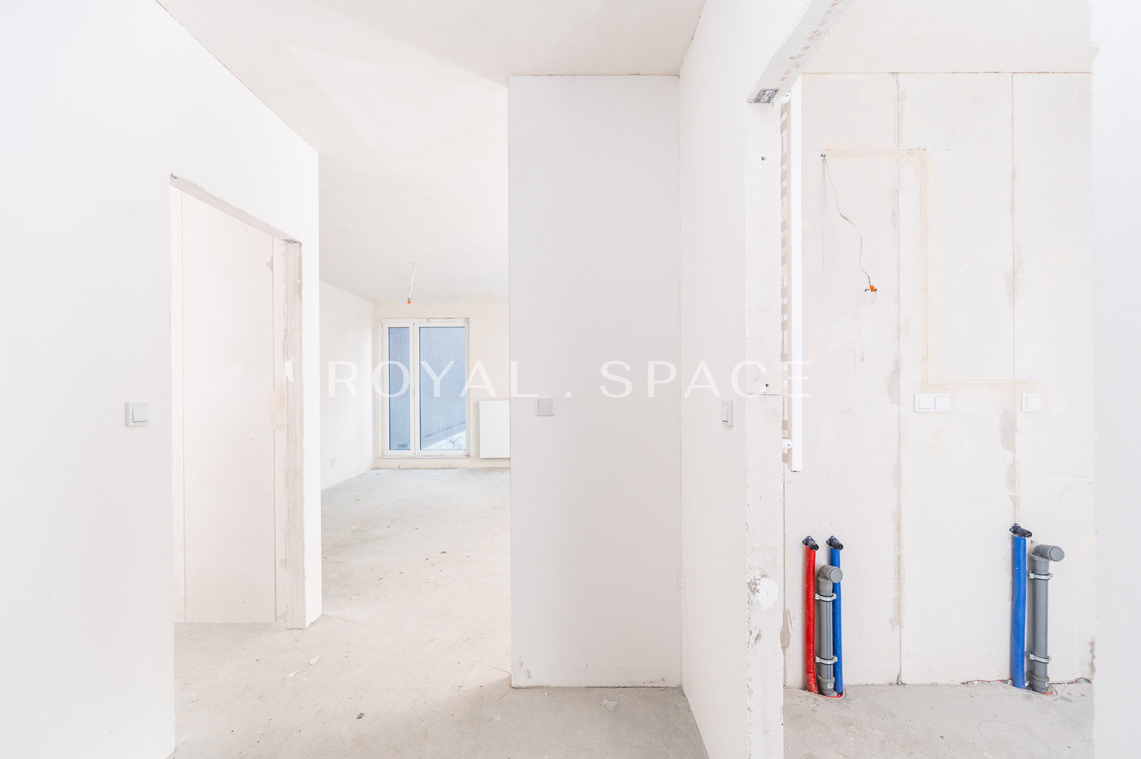 Spacious Apartment in the Heart of Bronowice