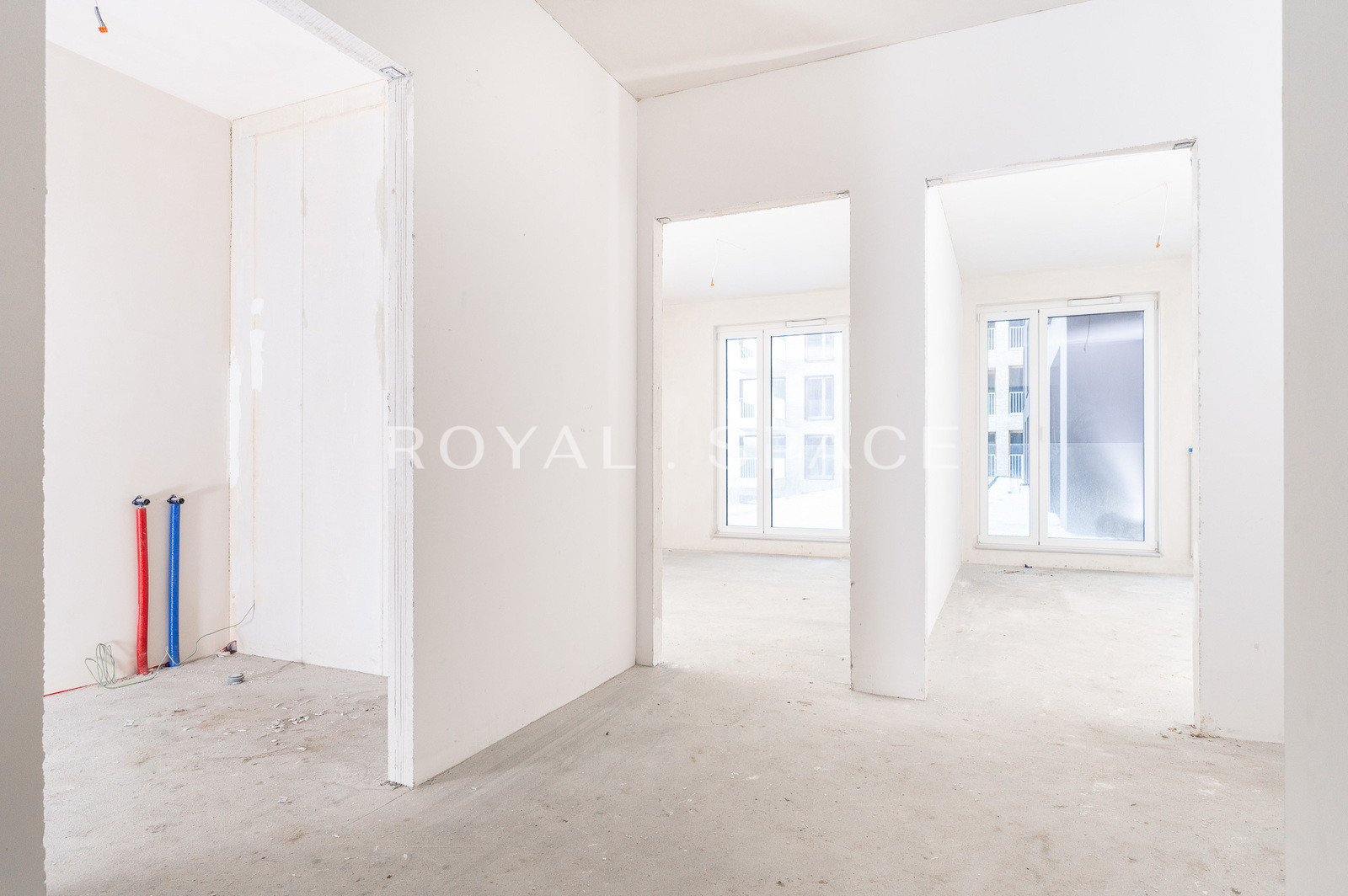 Spacious Apartment in the Heart of Bronowice