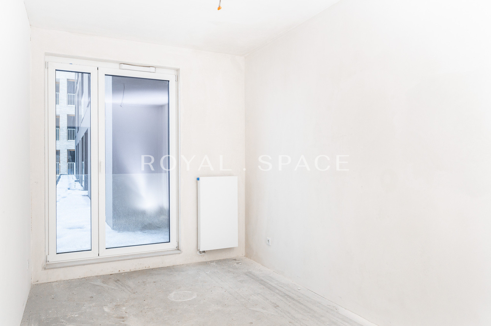 Spacious Apartment in the Heart of Bronowice