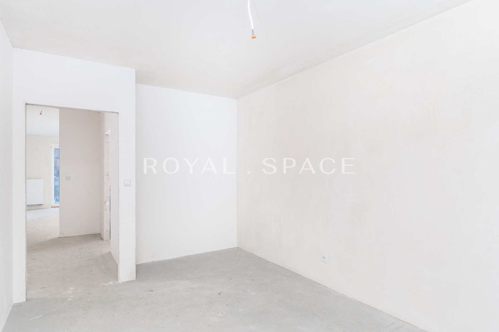 Spacious Apartment in the Heart of Bronowice