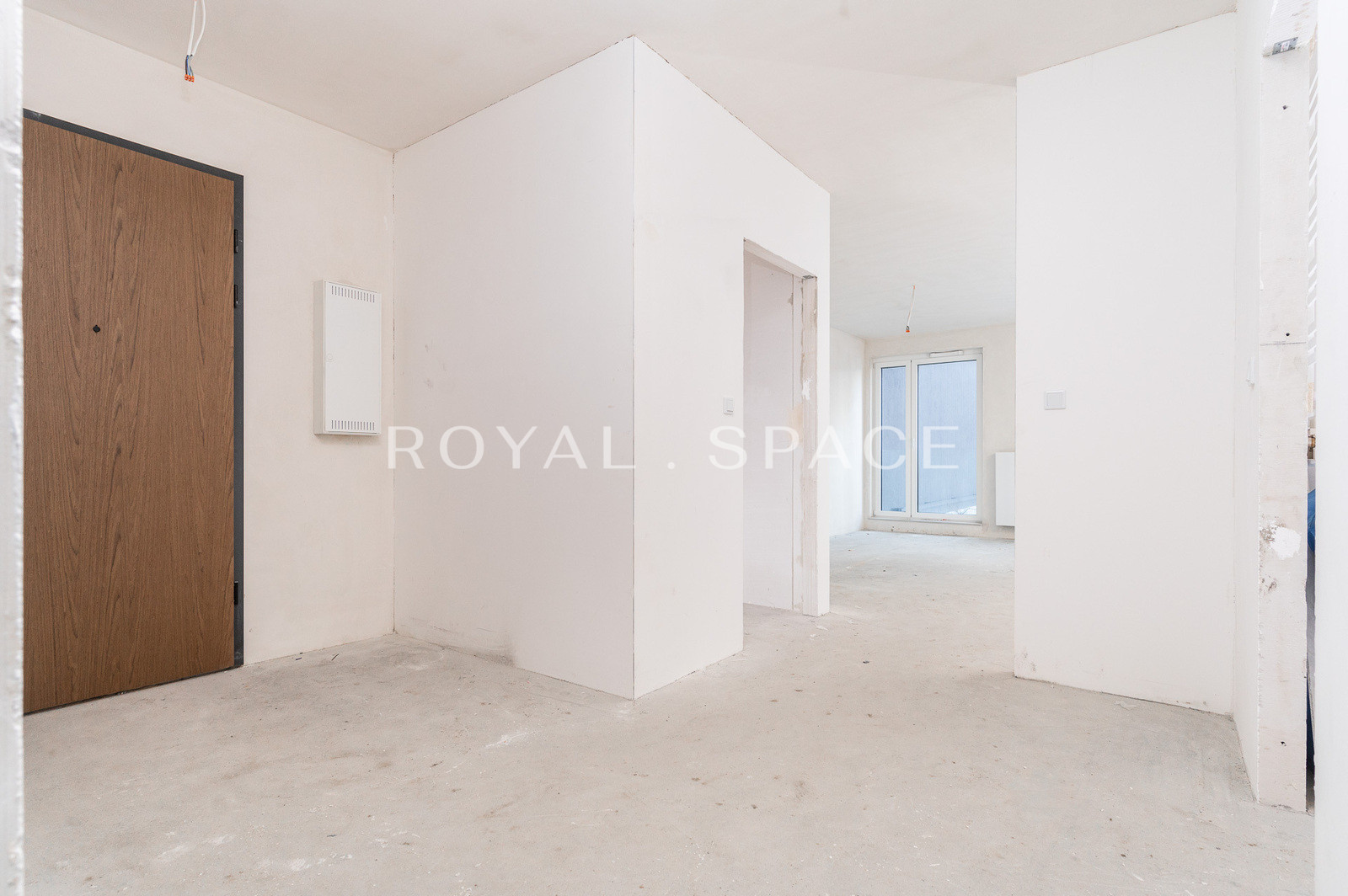 Spacious Apartment in the Heart of Bronowice