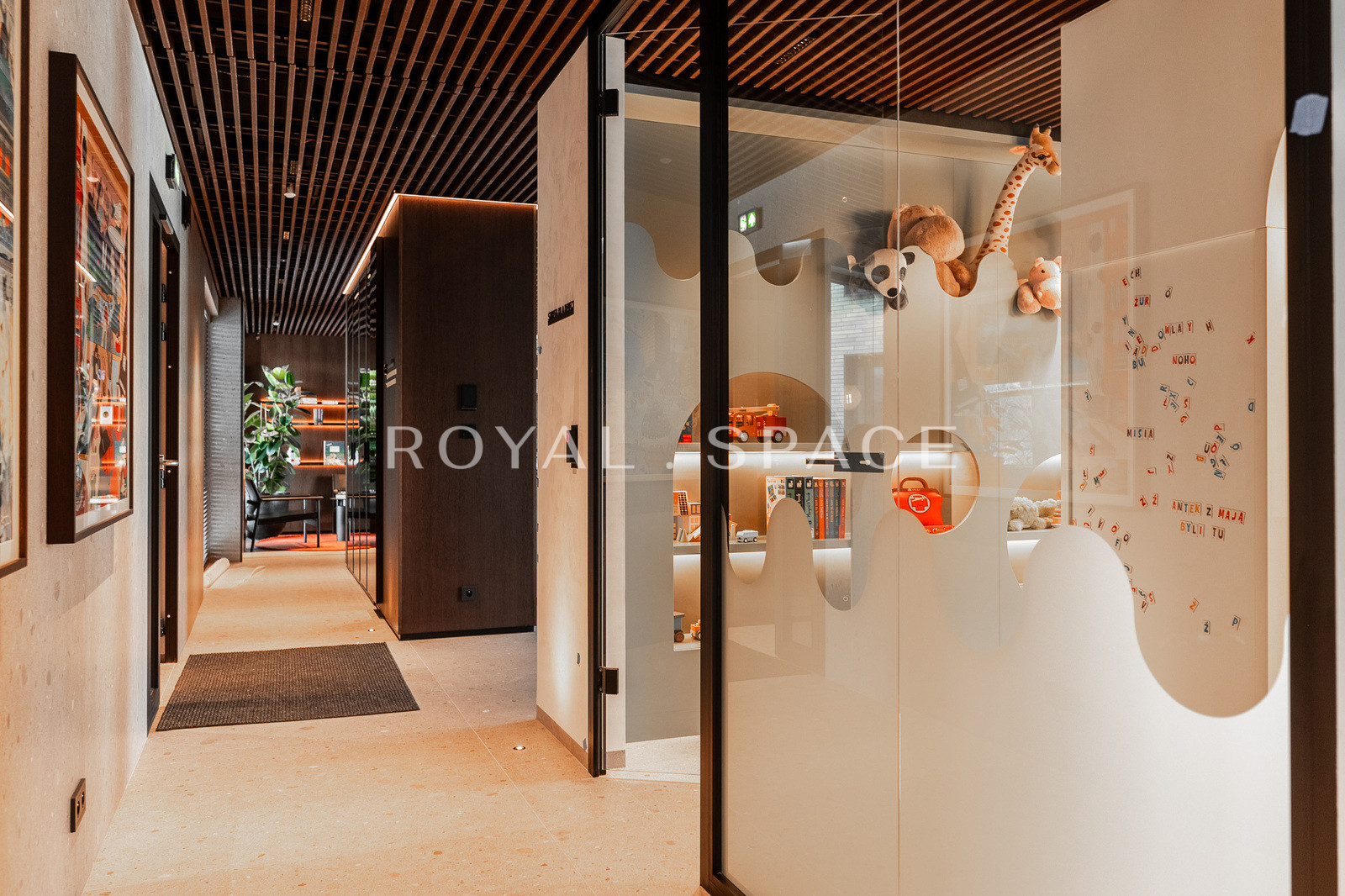 Spacious Apartment in the Heart of Bronowice