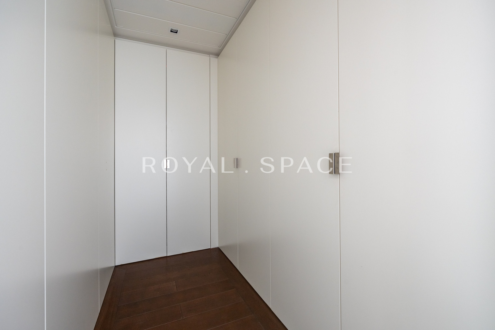 Унікальний апартамент на вулиці Золота 44!