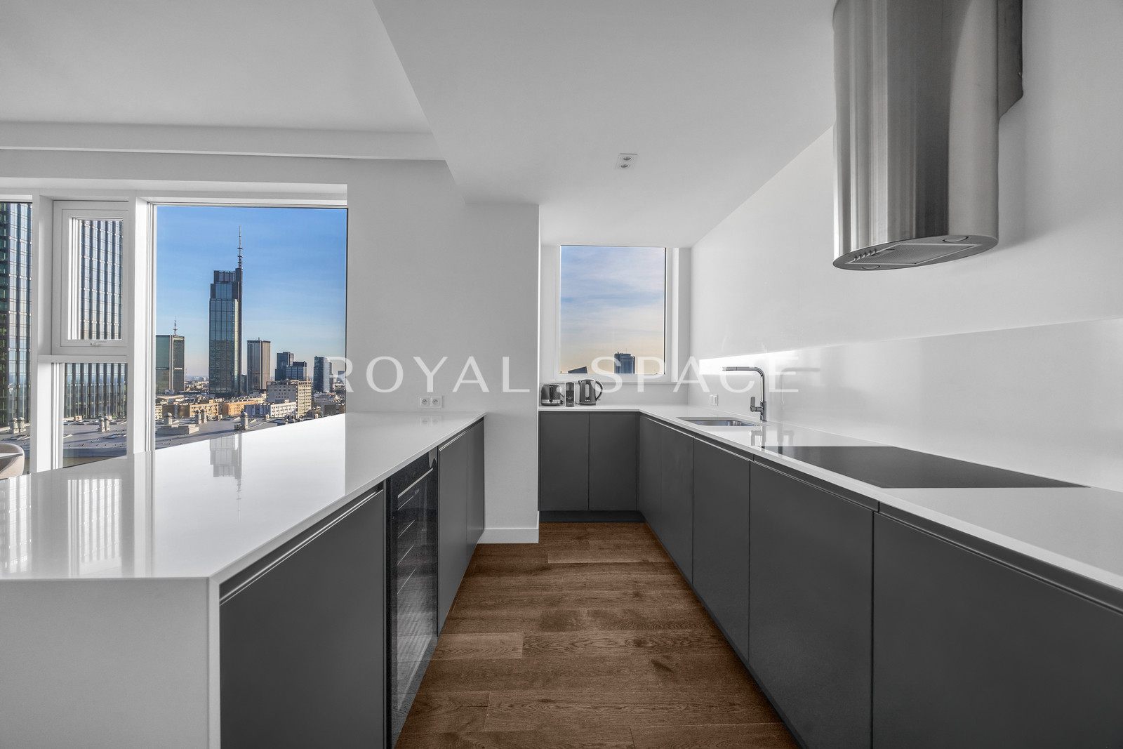 Unique Tower | High floor | Top view!