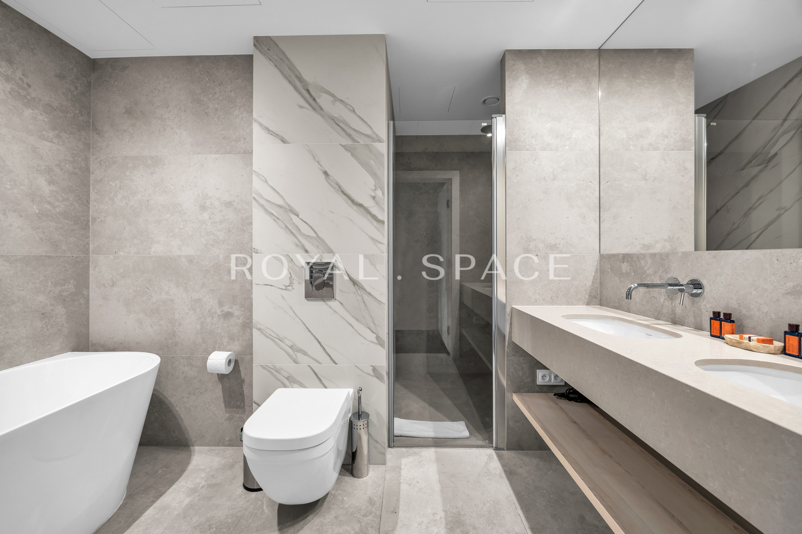 Unique Tower | High floor | Top view!