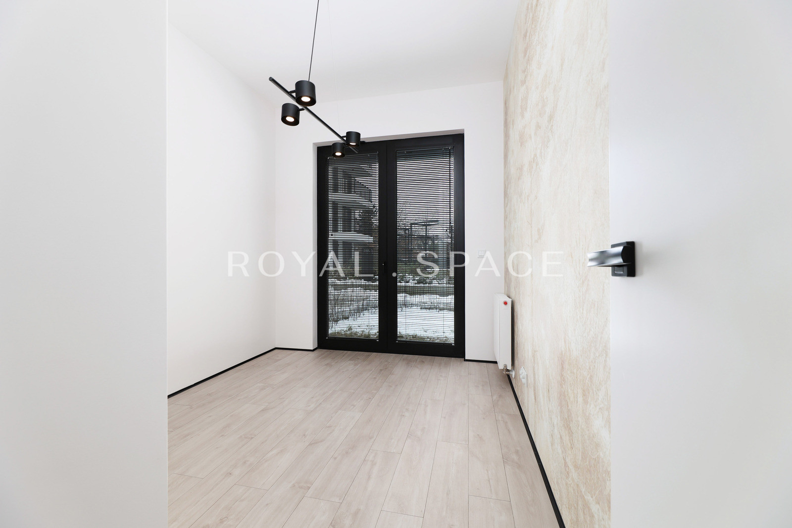 Modern flat with high ceilings at Młyny Mogilska!