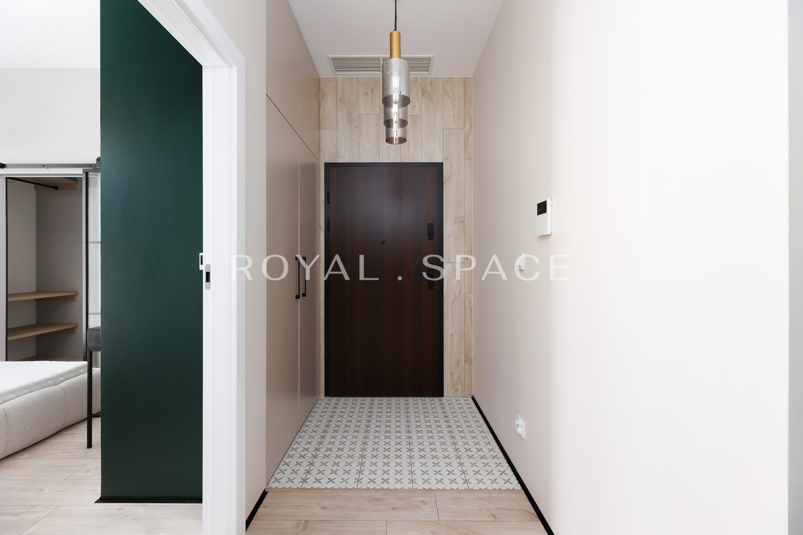 Modern flat with high ceilings at Młyny Mogilska!