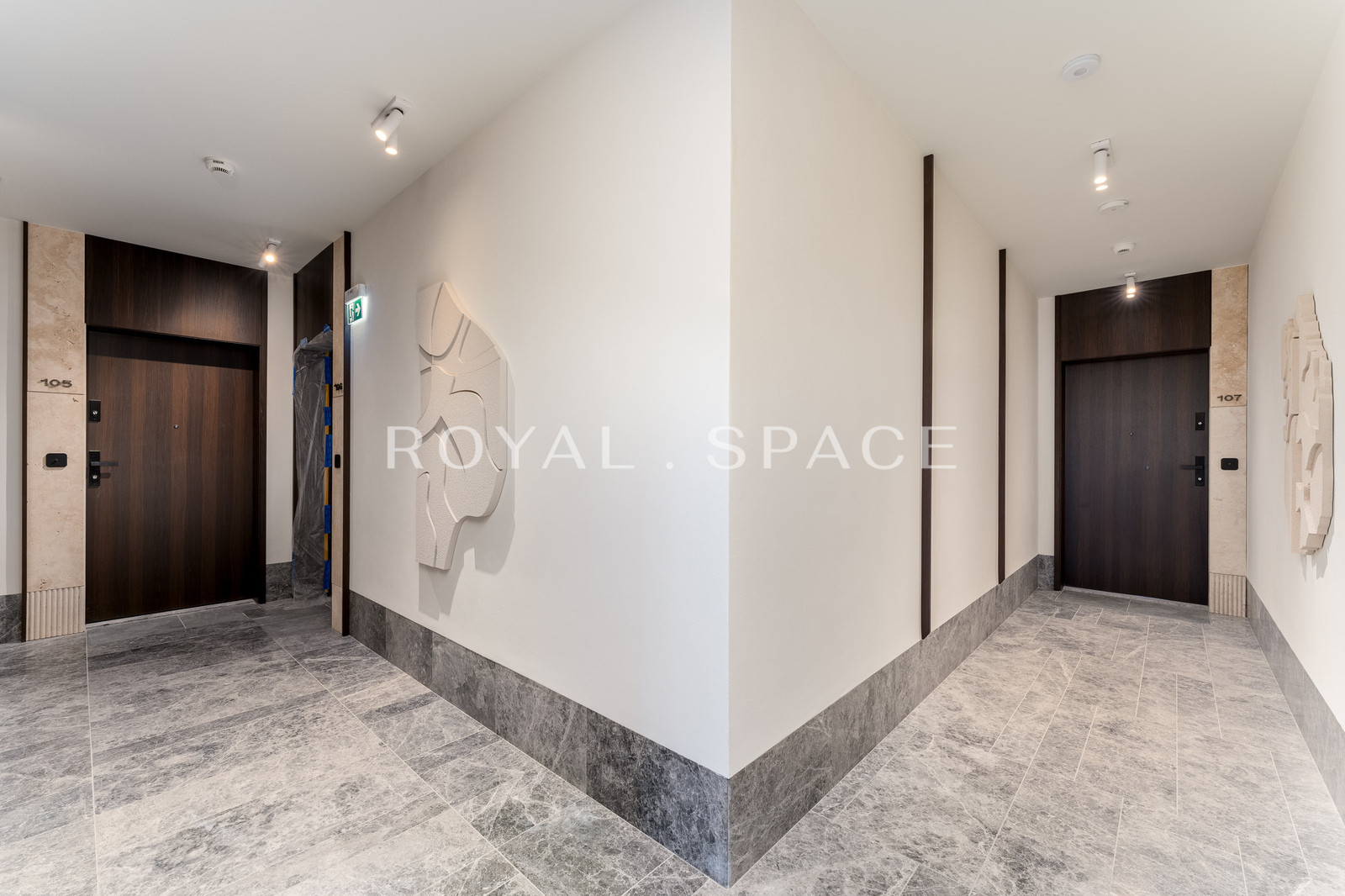 Modern flat with high ceilings at Młyny Mogilska!