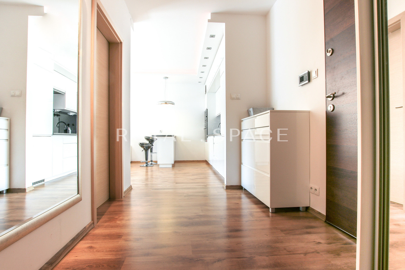 Mieszkanie z balkonem na Grzegórzkach!