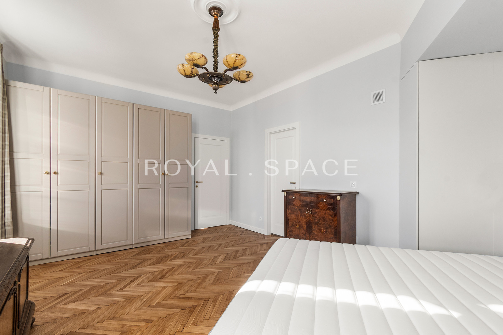 Nowoczesny apartament w kamienicy | Mokotowska!