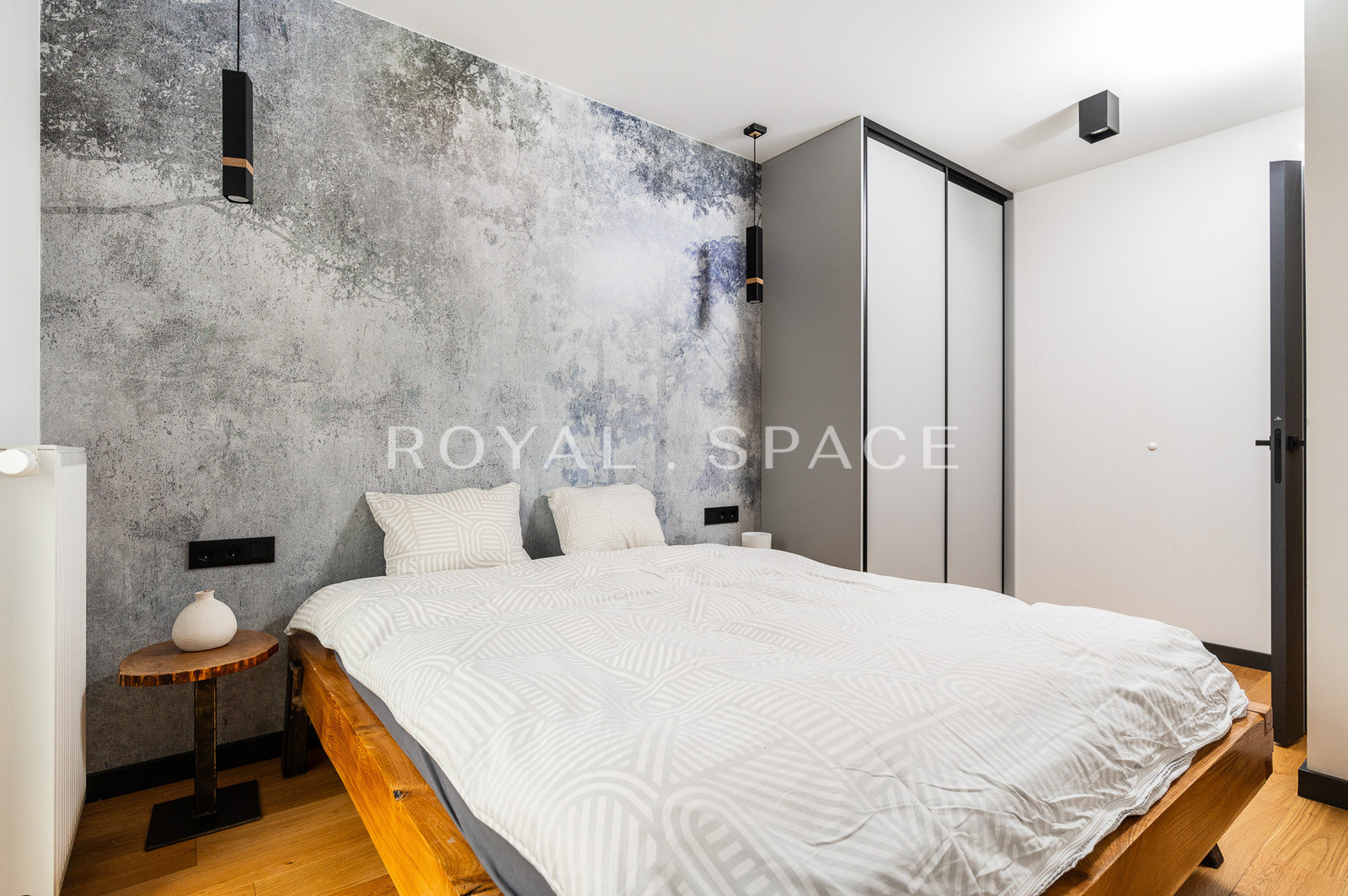 Bright apartment with parking! | Salsa Lokum