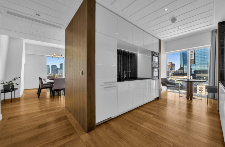 Złota 44 – Najlepsza cena w budynku!