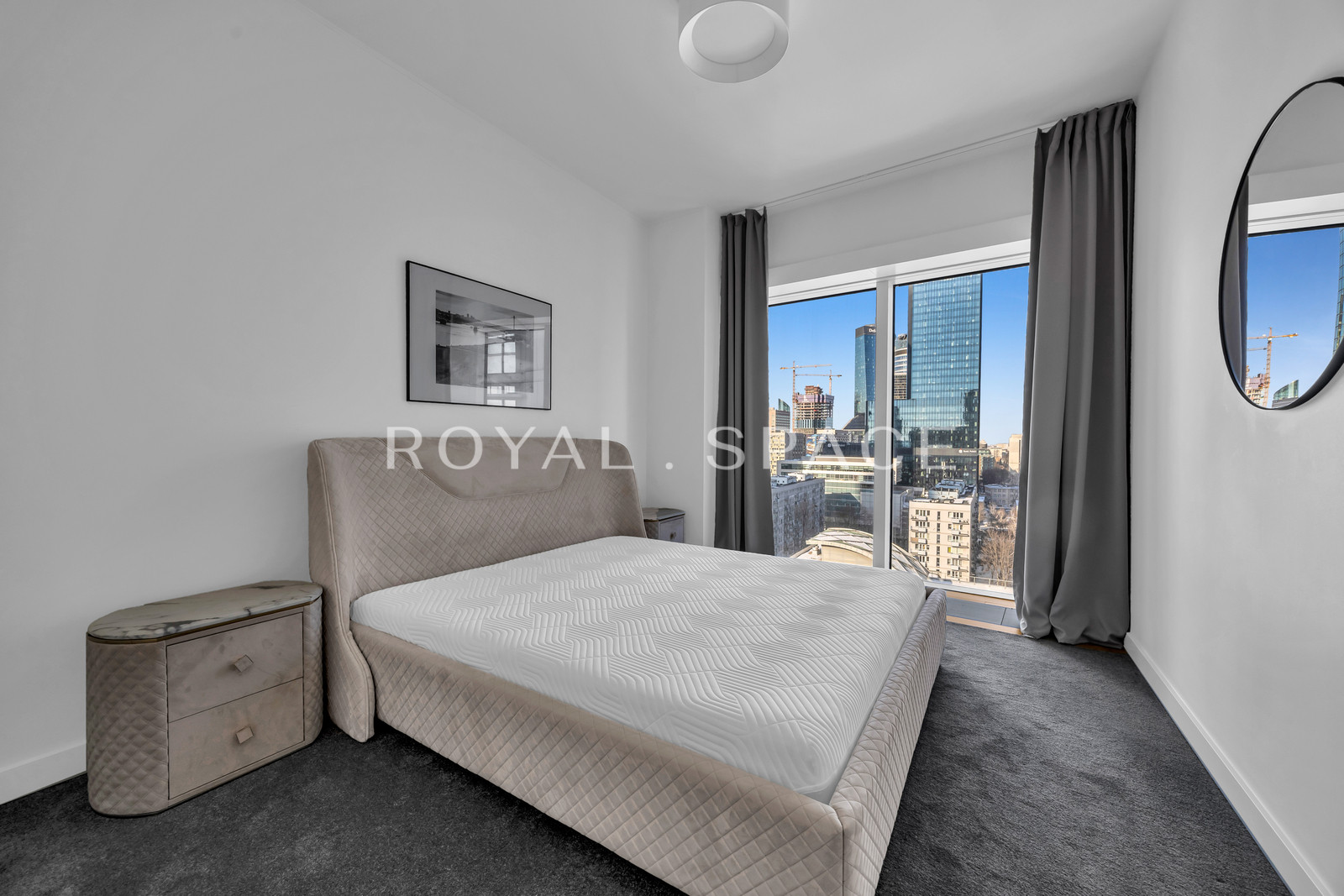 Złota 44 – Najlepsza cena w budynku!