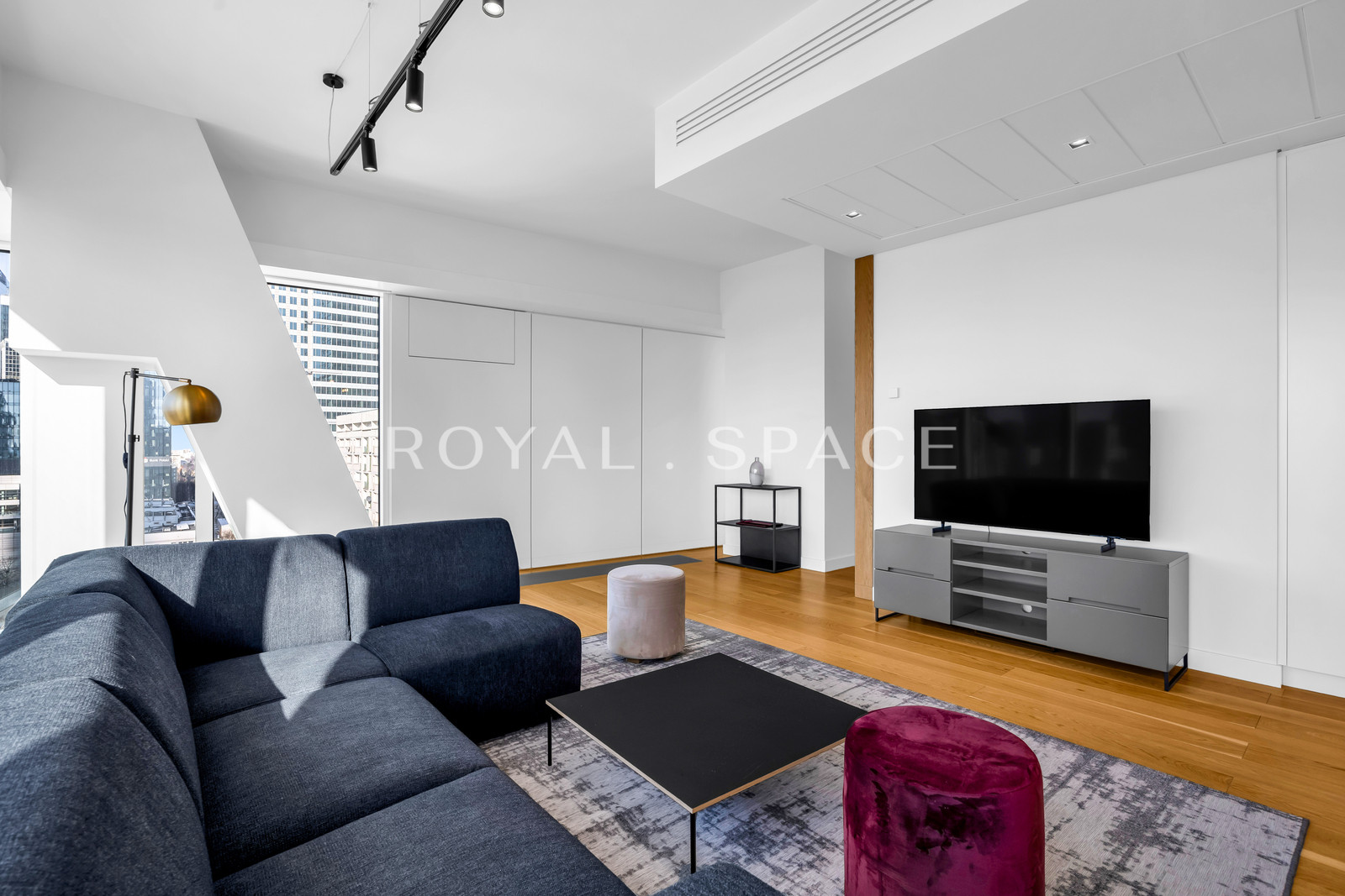 Złota 44 – Najlepsza cena w budynku!