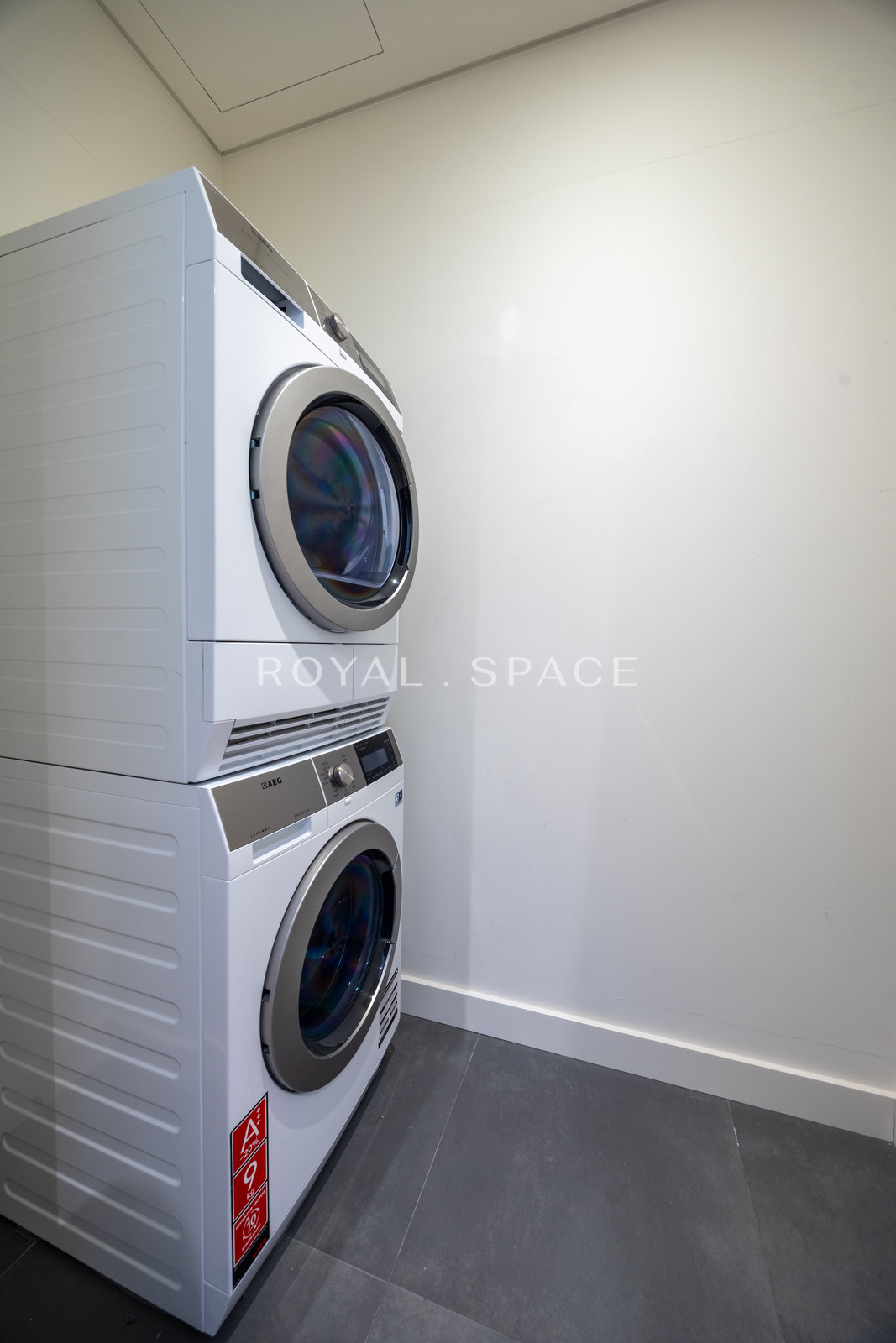 Złota 44 – Najlepsza cena w budynku!