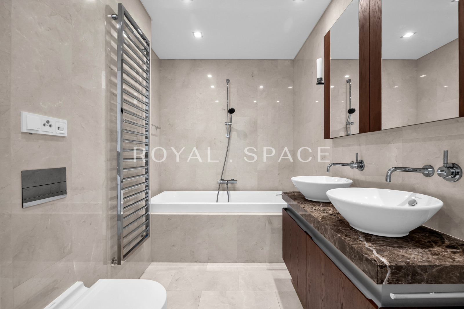 Апартаменти преміум з панорамним видом | Złota 44