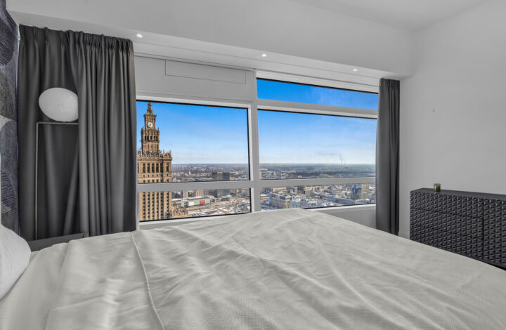 Апартаменти преміум з панорамним видом | Złota 44