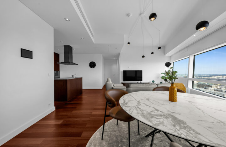 Апартаменти преміум з панорамним видом | Złota 44