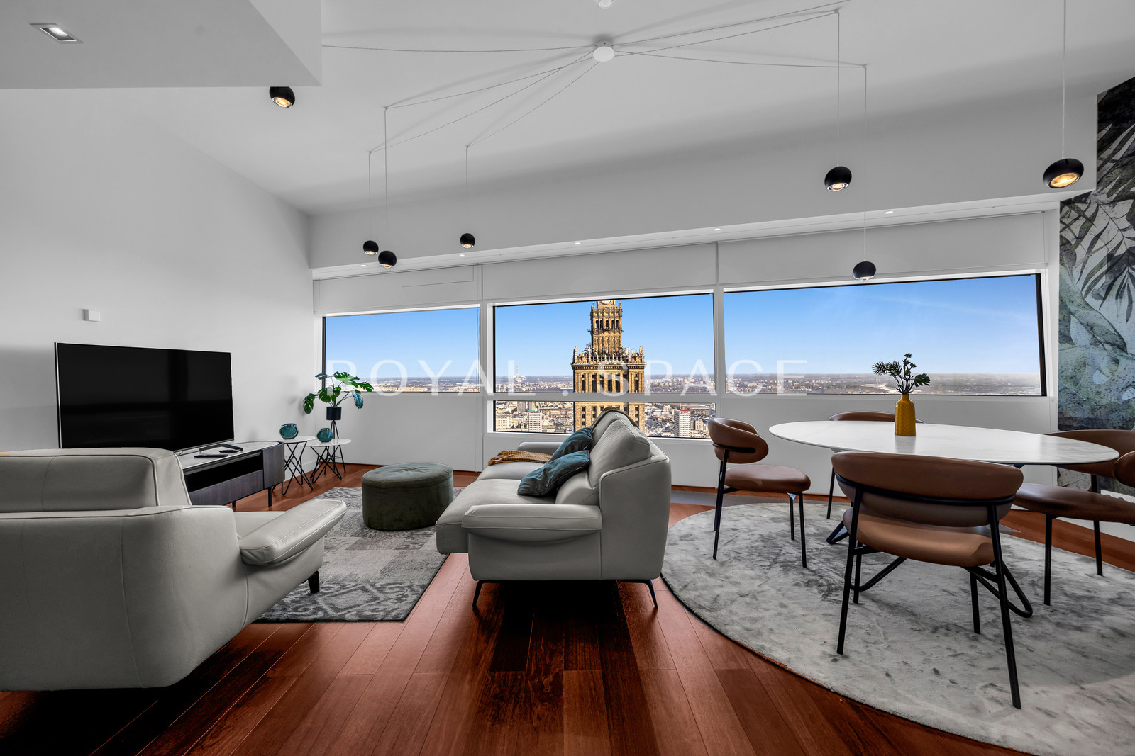 Апартаменти преміум з панорамним видом | Złota 44