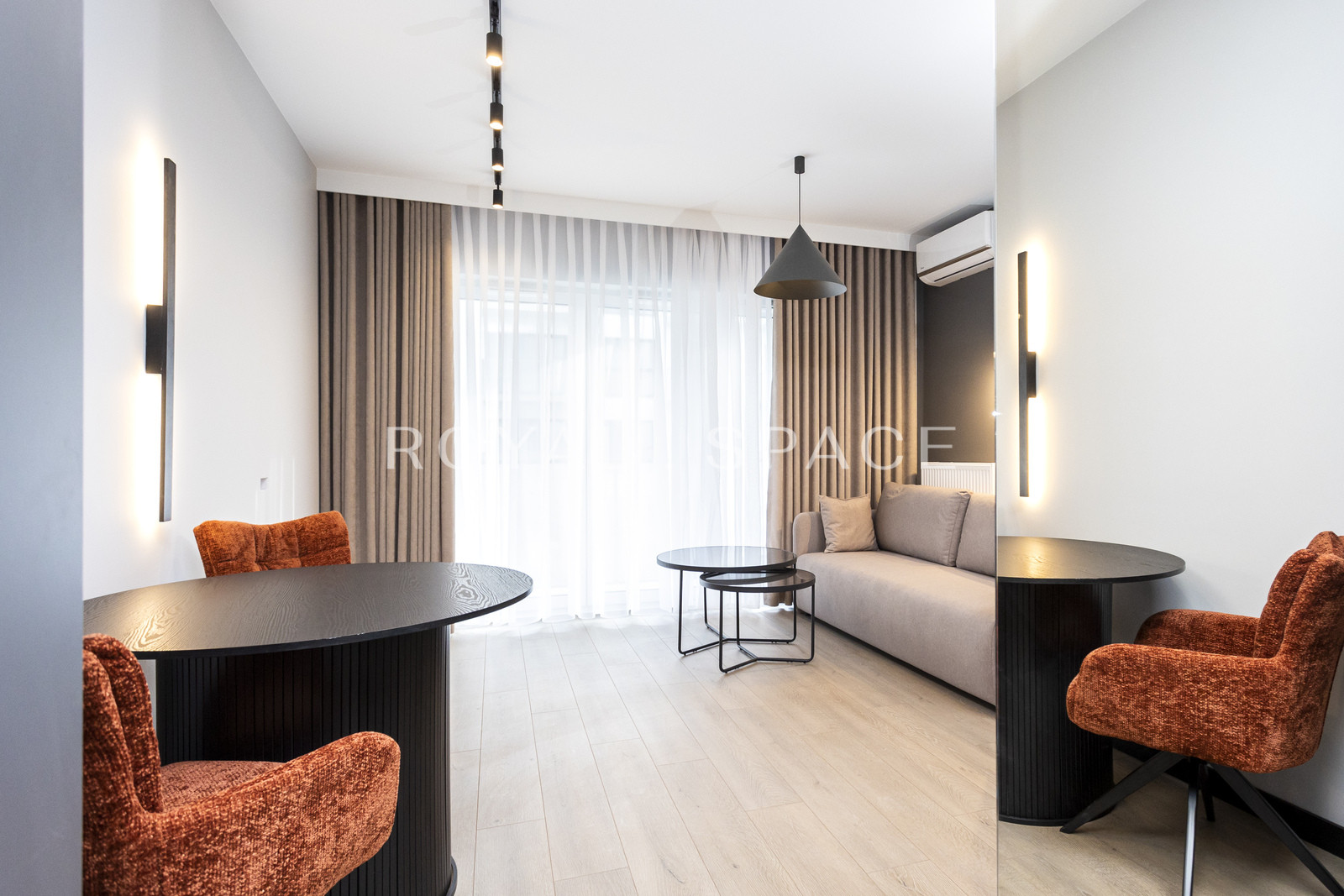 Сучасна квартира-студія біля парку | BELG