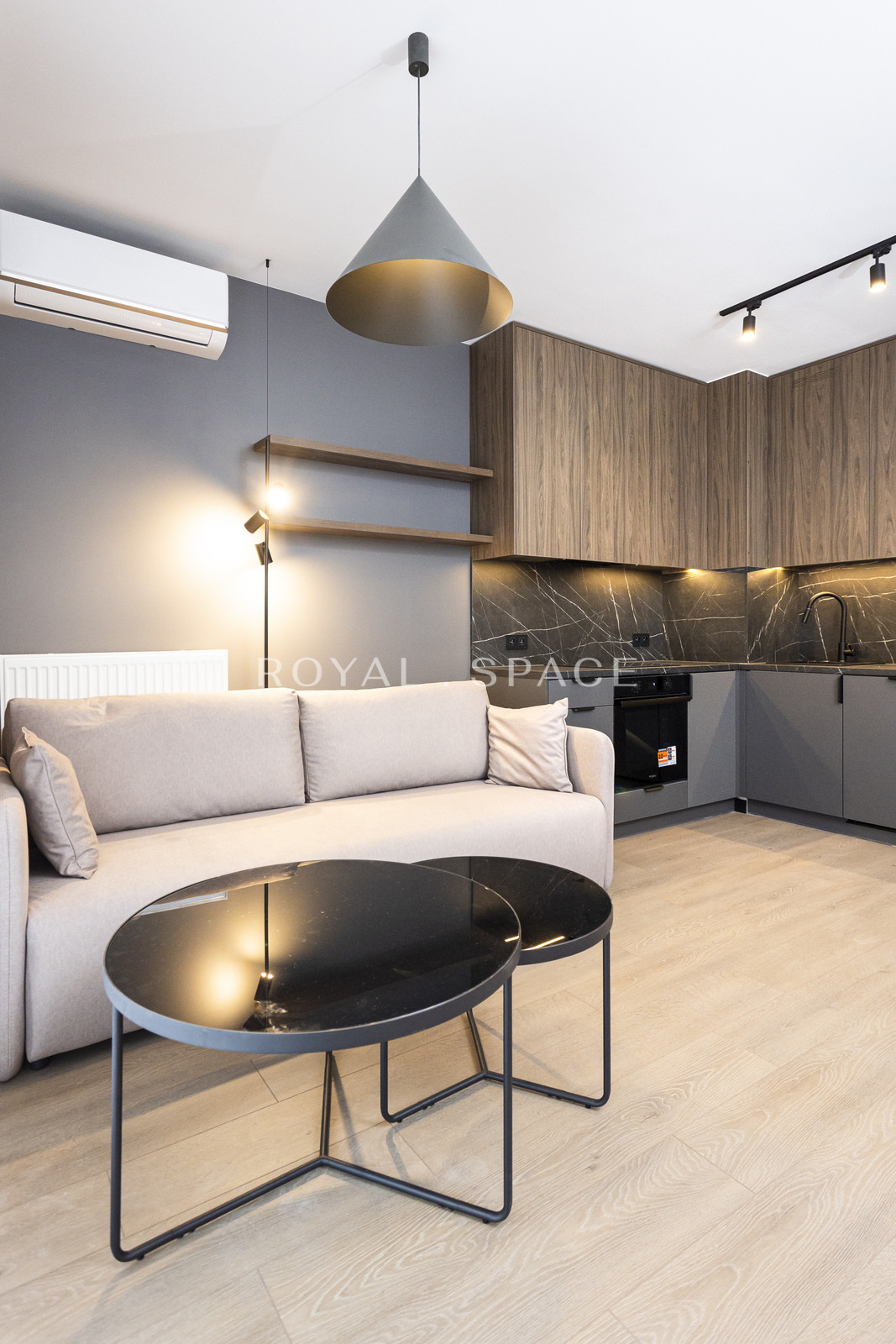 Сучасна квартира-студія біля парку | BELG