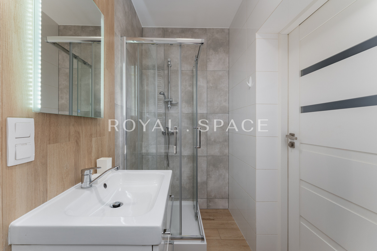 Світла квартира з балконом | Grzegórzki