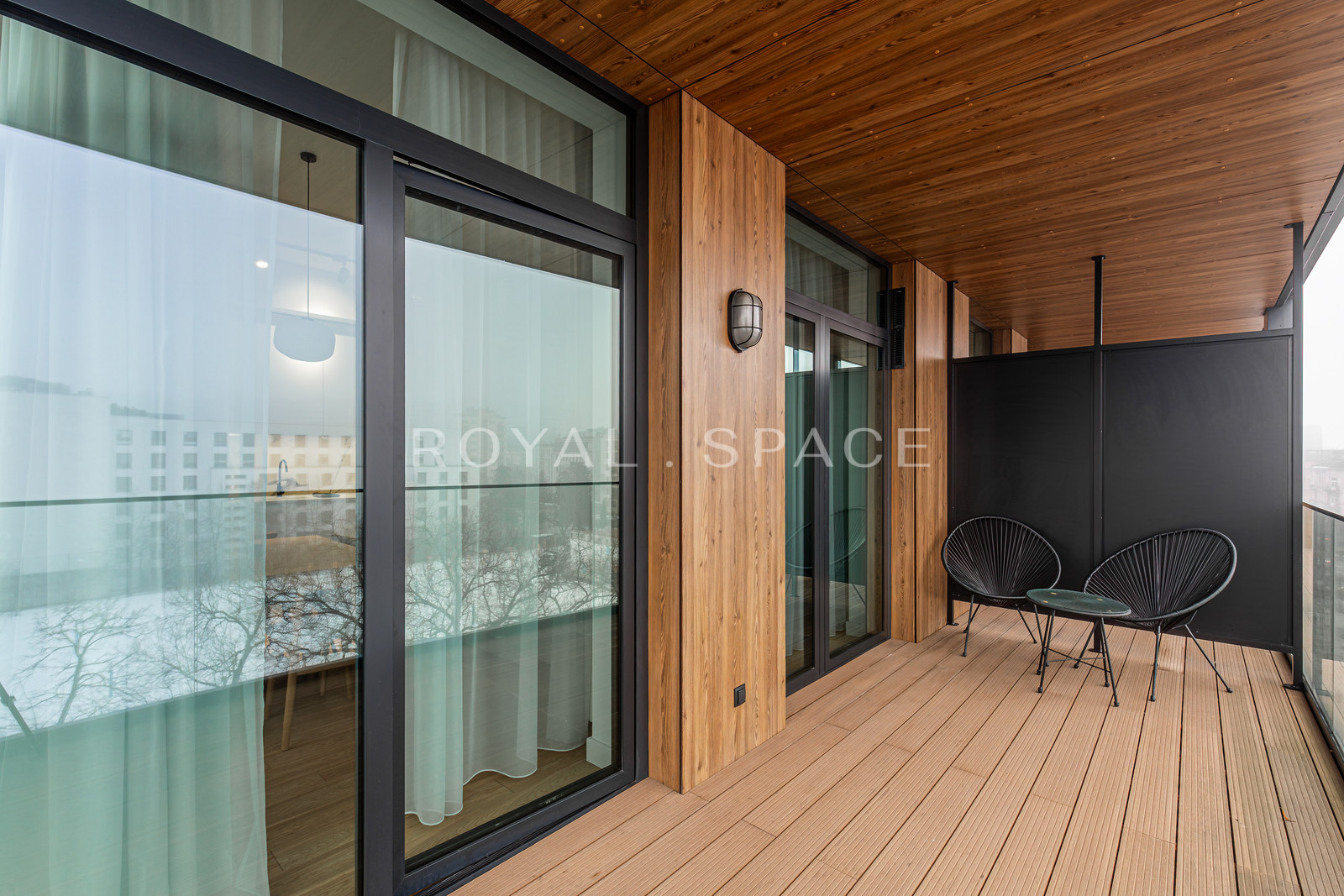 Престижний апартамент з великим балконом!