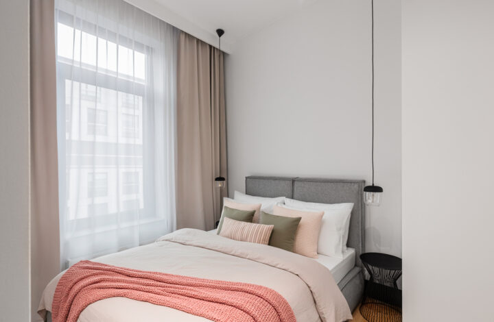 Сучасна студія з світлим інтер’єром | Powiśle