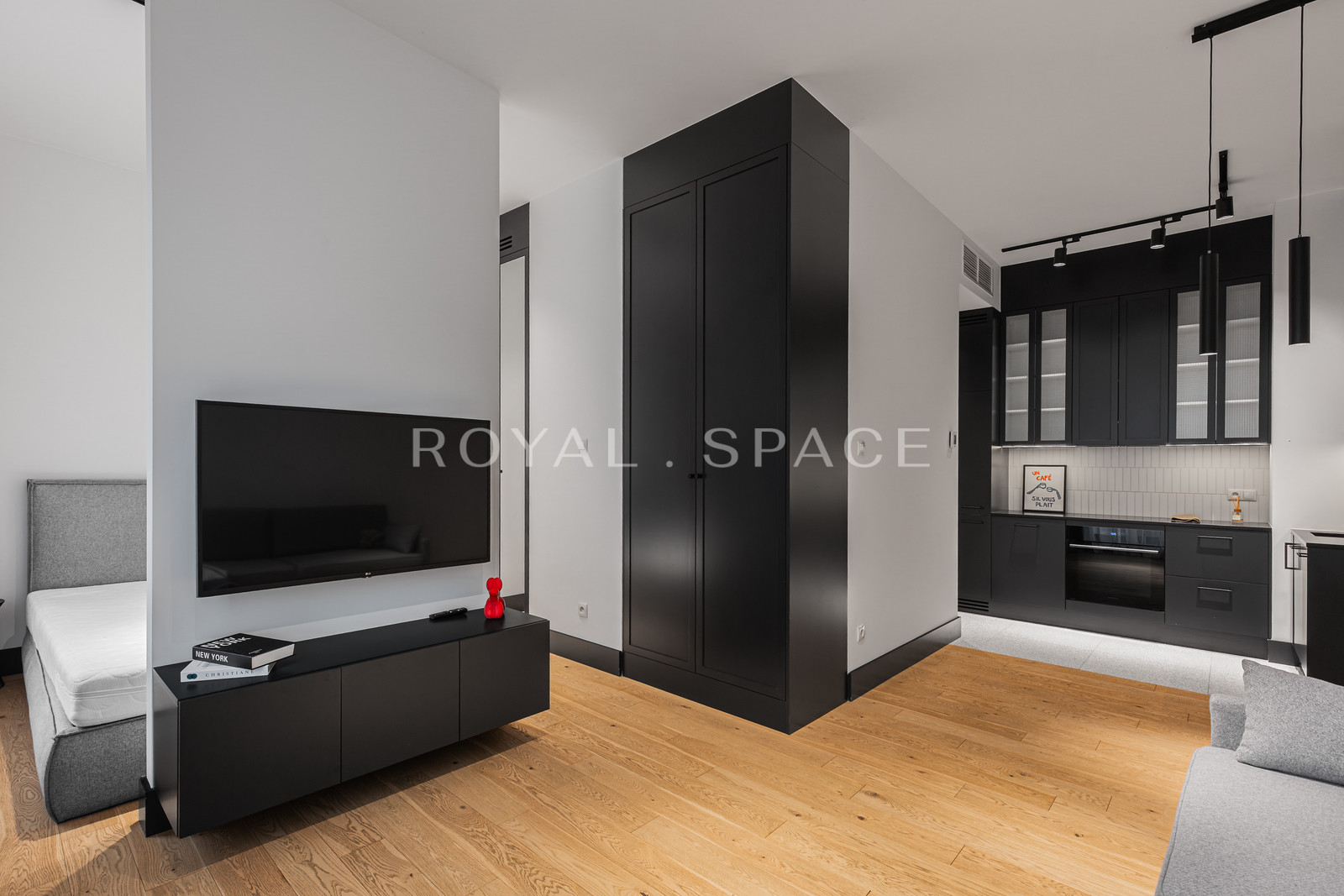 Сучасна студія з світлим інтер’єром | Powiśle