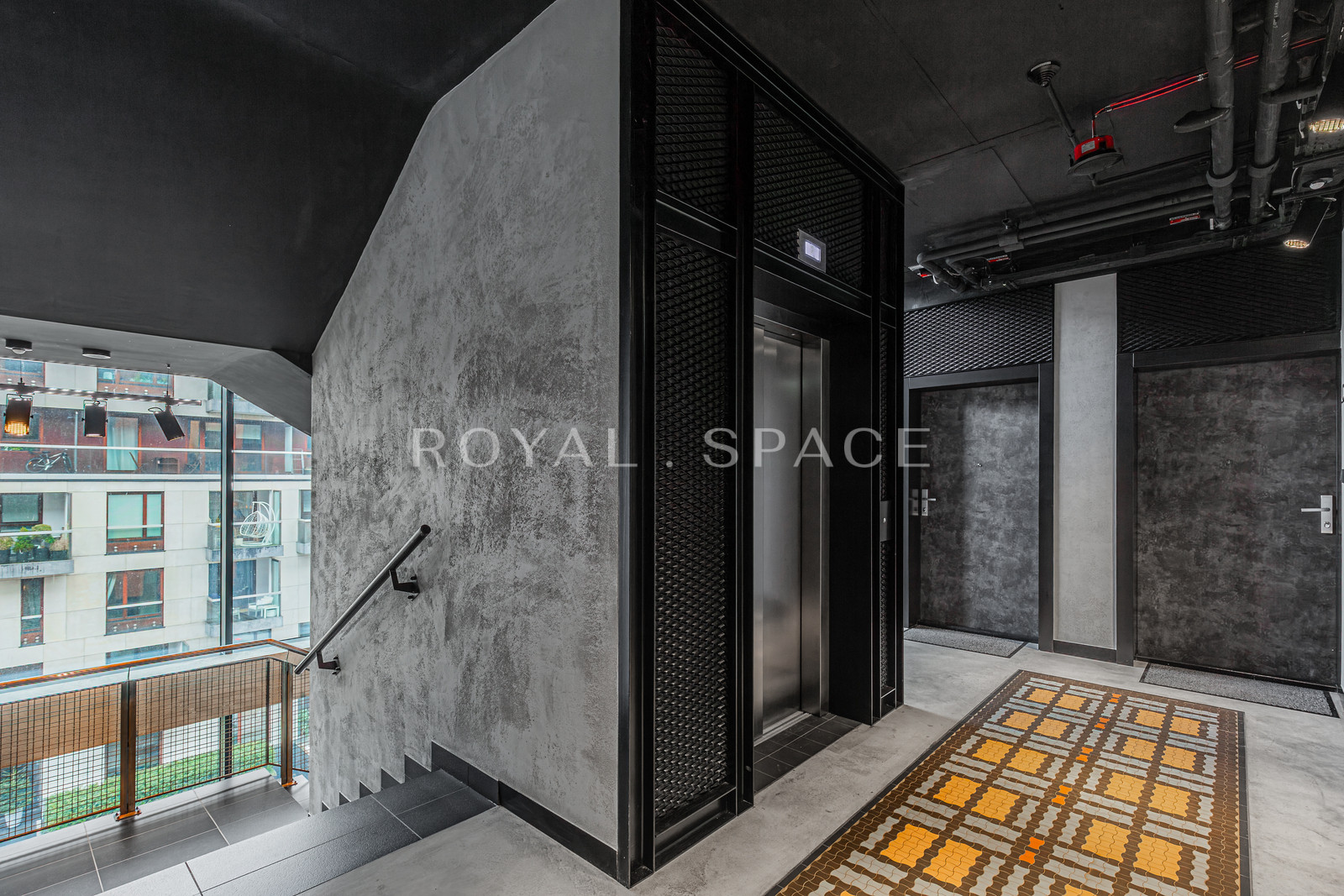 Престижний апартамент з великим балконом!