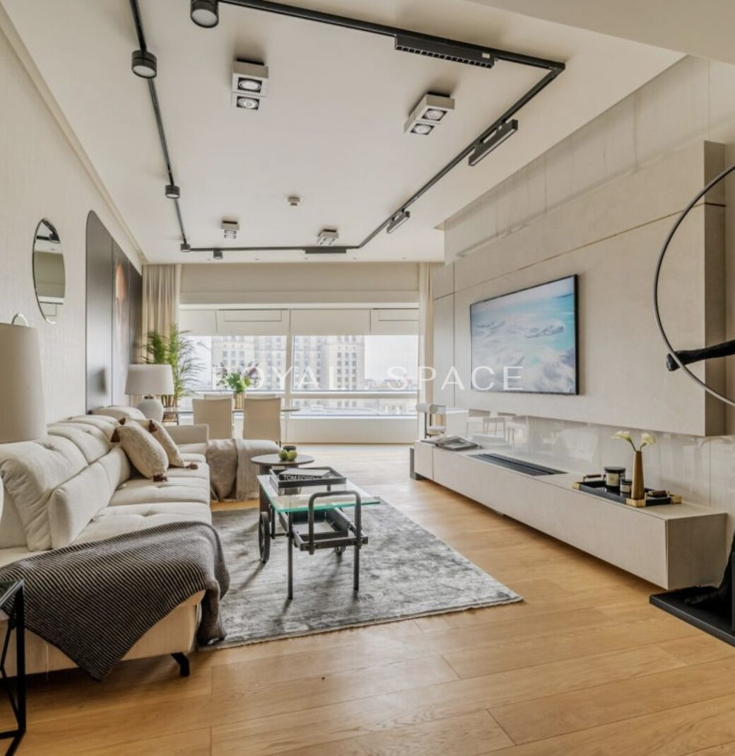Exclusive apartment in the Złota 44 investment