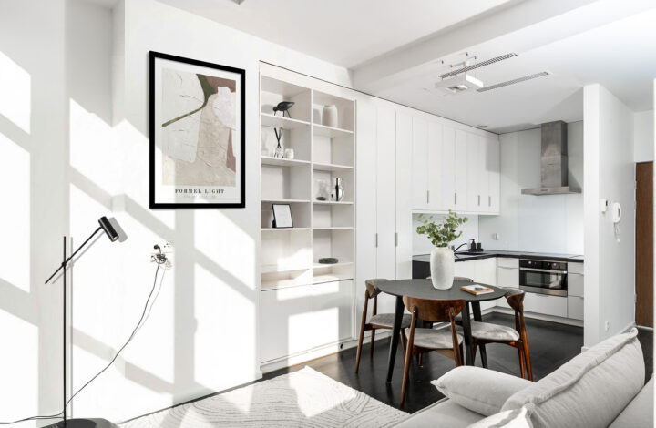 Cozy apartment with balcony in the city center