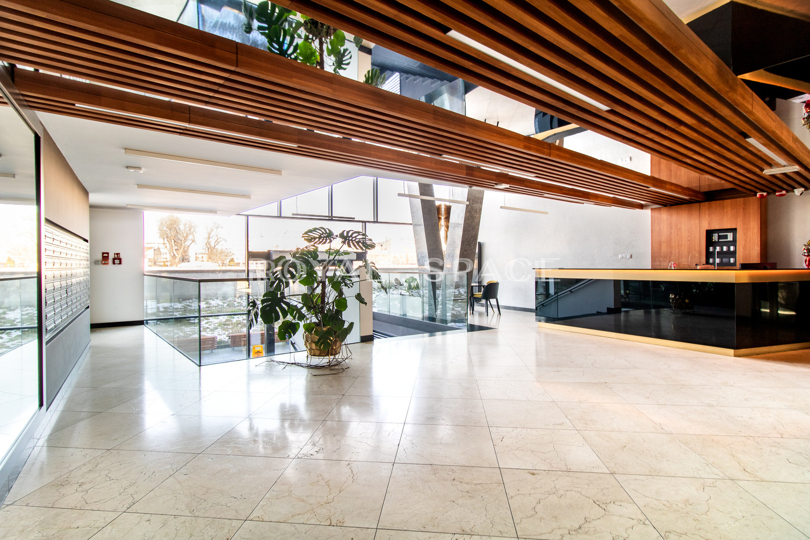 Apartment with roof terrace!