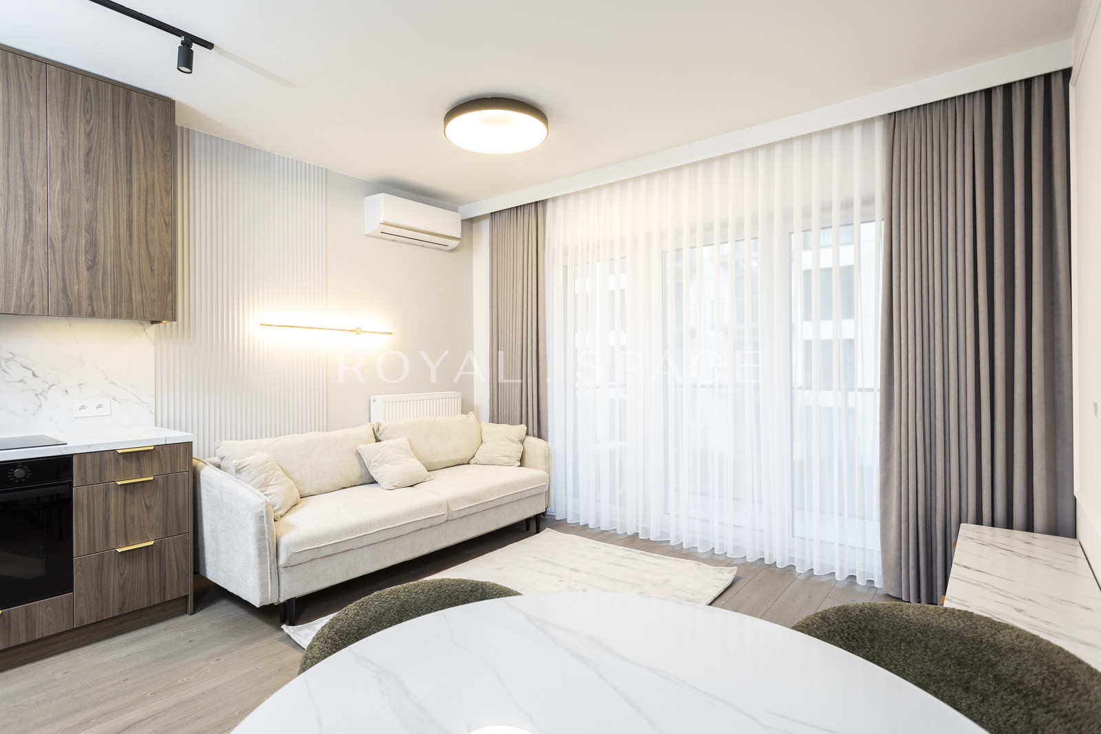 Nowoczesna kawalerka przy parku | BELG