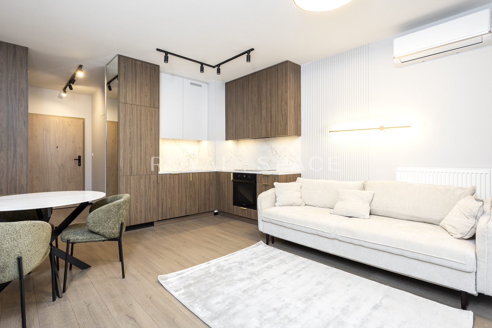 Nowoczesna kawalerka przy parku | BELG