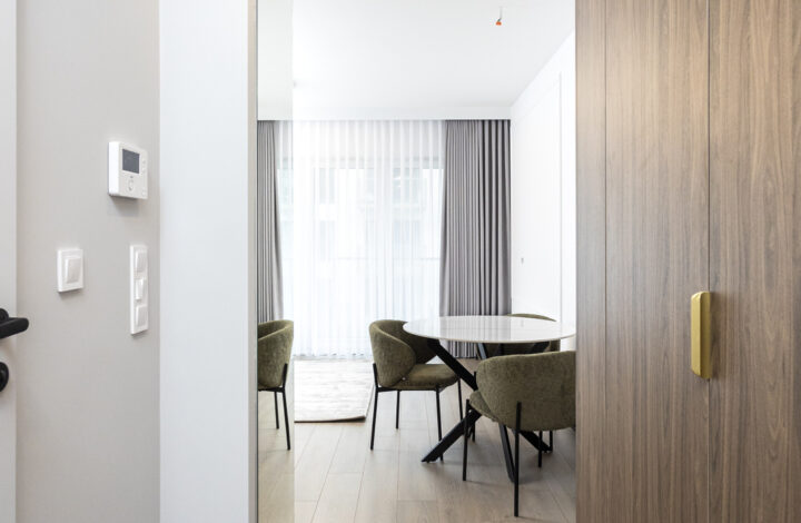 Nowoczesna kawalerka przy parku | BELG