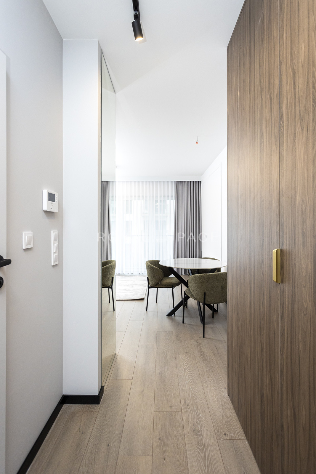 Nowoczesna kawalerka przy parku | BELG