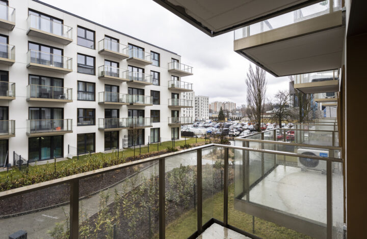 Nowoczesna kawalerka przy parku | BELG