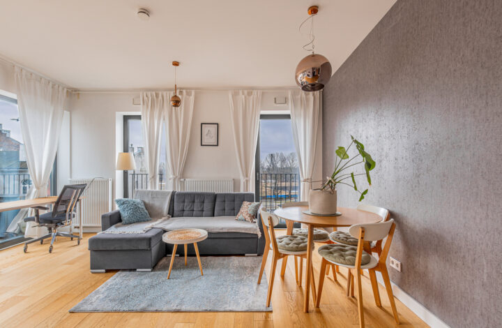 Elegancki apartament na Pradze Północ