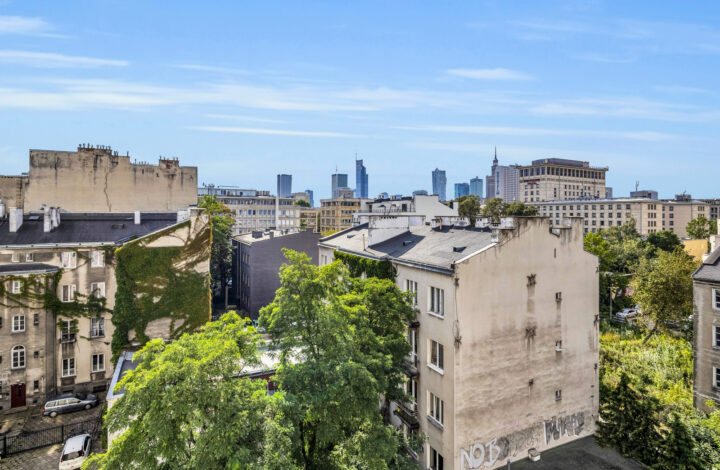 Przestronny apartament w kamienicy w Wilczej!