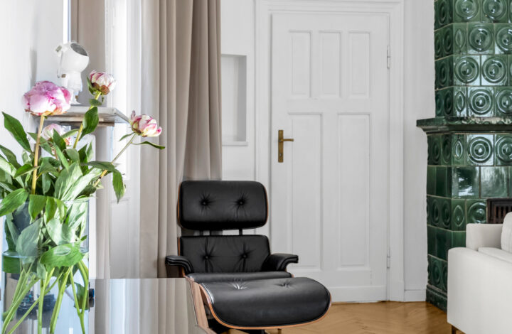 Przestronny apartament w kamienicy w Wilczej!
