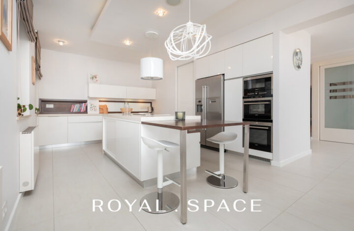 Apartament z ogrodem i widokiem na Wawel w centrum